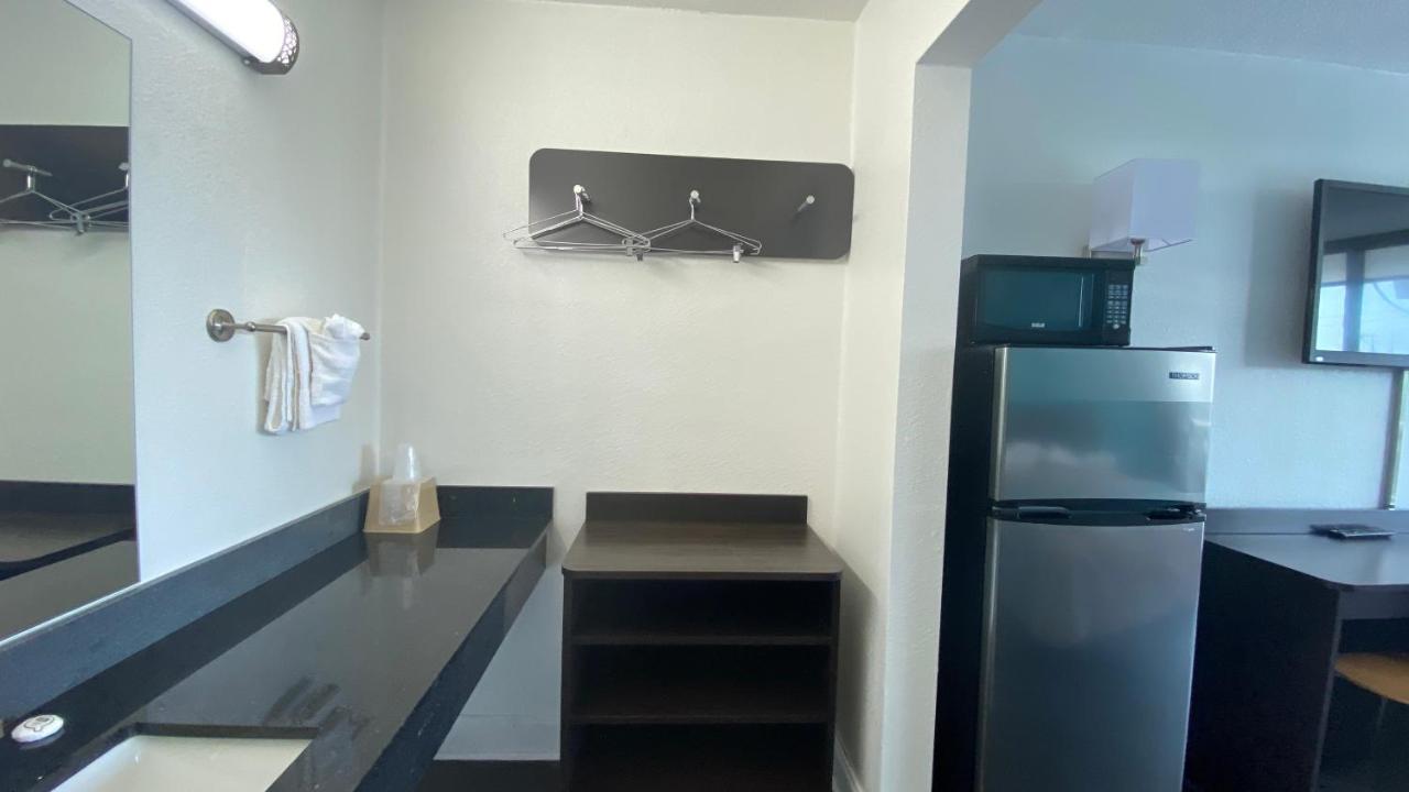 Motel 6 Wilmington, NC - Market Street Eksteriør bilde