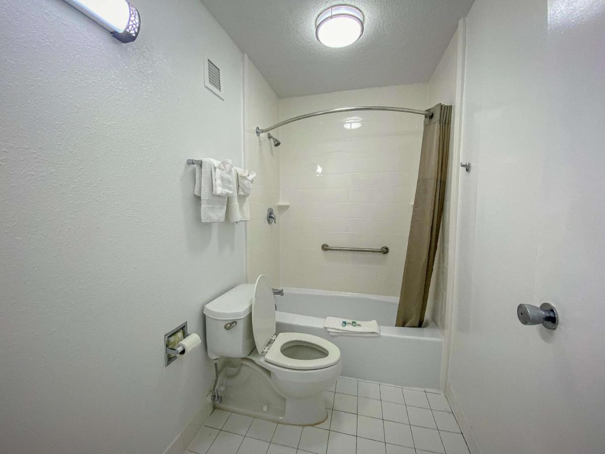 Motel 6 Wilmington, NC - Market Street Eksteriør bilde