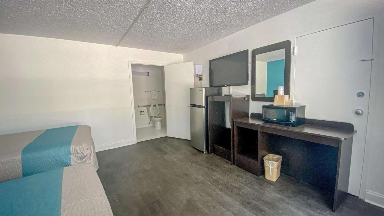Motel 6 Wilmington, NC - Market Street Eksteriør bilde